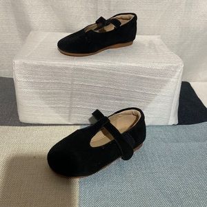 Girls black dress shoes